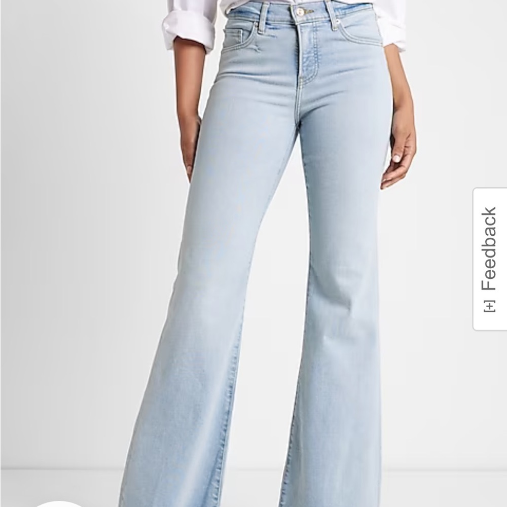 Express MR 70’s flare light wash size 0